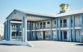 Super 8 By Wyndham Van Horn